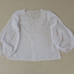 Max Studio Women's White Top with Lace Insert Balloon Sleeves